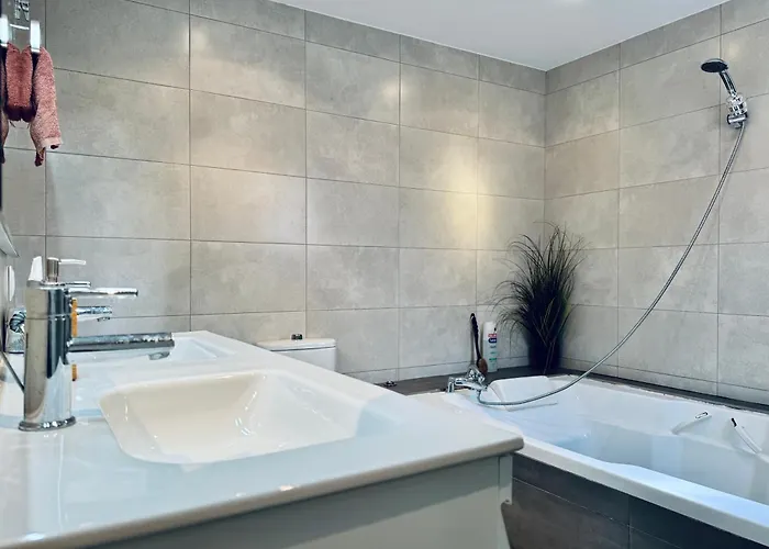 Hauzify I Casa Sa Calma